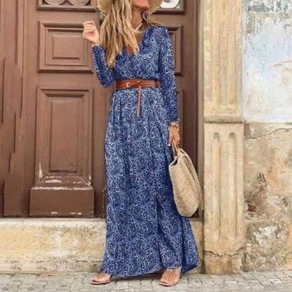 Dresses & Skirts - Blue Bohemian long sleeve dress